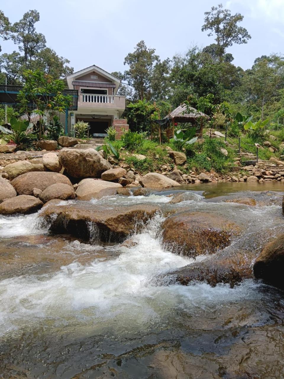 Dango1881Muslim Riverstay Padang Rengas 外观 照片
